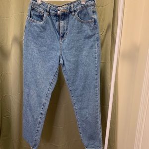 Vintage cropped mom jeans